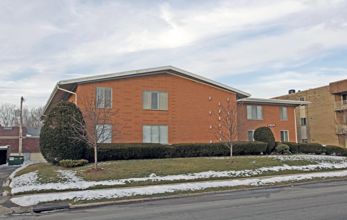 Carlton in Dayton, OH - Foto de edificio