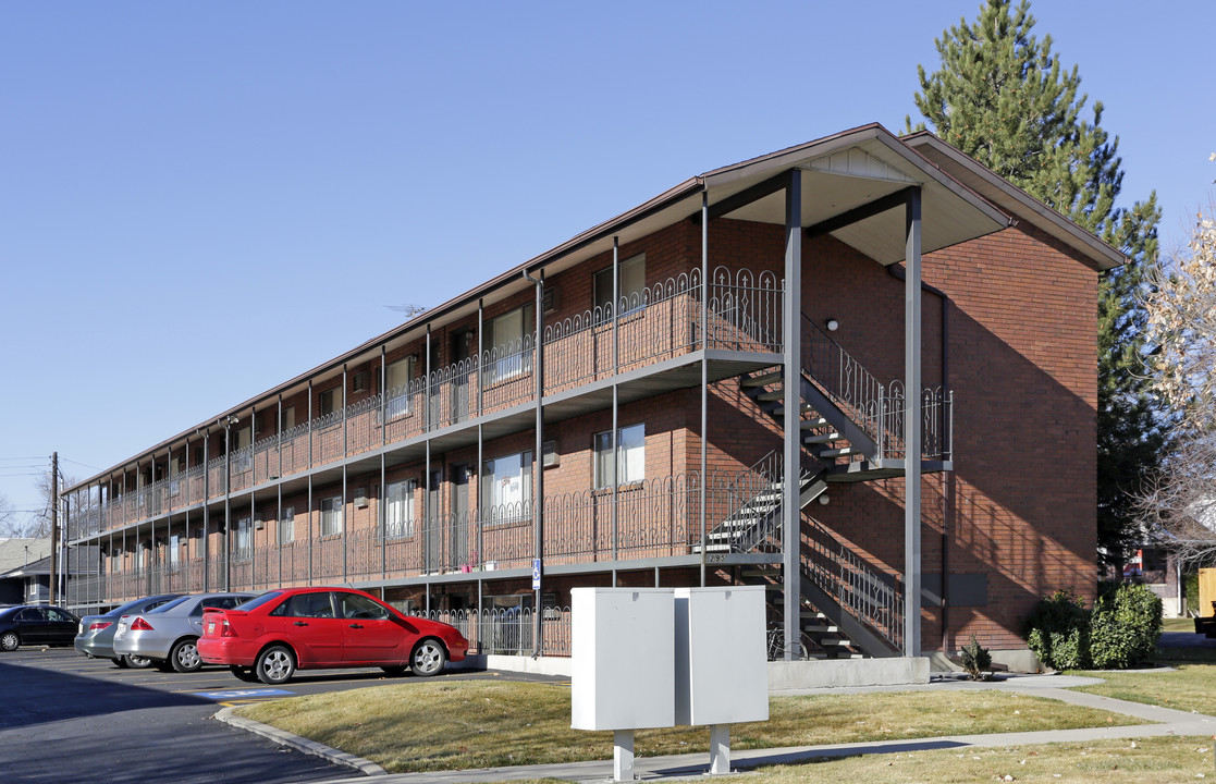 Peay's Apartments in Provo, UT - Foto de edificio