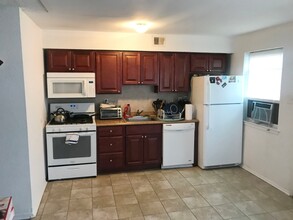 2125 N 12th St in Philadelphia, PA - Building Photo - Building Photo