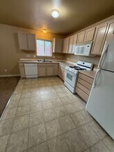 405 NE Seward Ave in Bend, OR - Building Photo - Building Photo