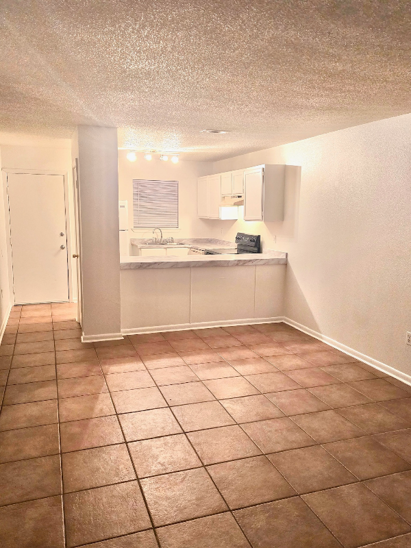 99 S 3rd St in Pensacola, FL - Building Photo - Building Photo