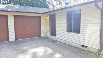 6991 Chico Way NW in Bremerton, WA - Building Photo