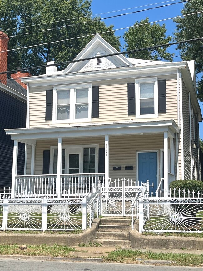 1204 E Brookland Park Blvd, Unit 1 in Richmond, VA - Foto de edificio - Building Photo