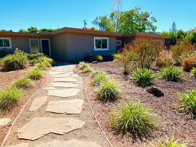 262 Angela Dr in Los Altos, CA - Building Photo - Building Photo