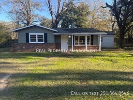6805 Stinson Ct in Mobile, AL - Building Photo