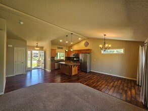 928 W Stirlingview Dr in Spokane, WA - Building Photo - Building Photo