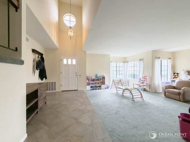 12659 Hillside Dr in Moorpark, CA - Building Photo - Building Photo