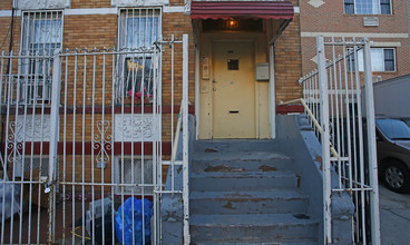 110 Palmetto St in Brooklyn, NY - Building Photo - Building Photo