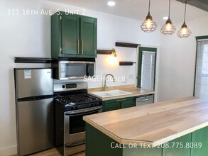 111 16th Ave S in Nampa, ID - Building Photo - Building Photo