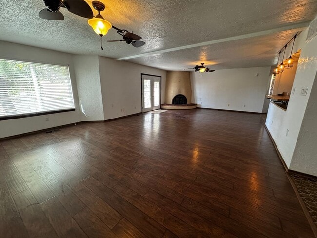 4125 Glen Canyon Rd NE in Albuquerque, NM - Building Photo - Building Photo