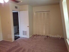 3828 Country Club Rd in Winston-Salem, NC - Building Photo - Building Photo