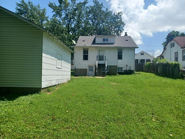 2417 Penfield Ave in St. Louis, MO - Building Photo - Building Photo