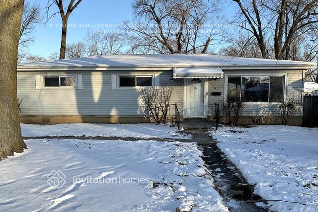 property at 724 W James St