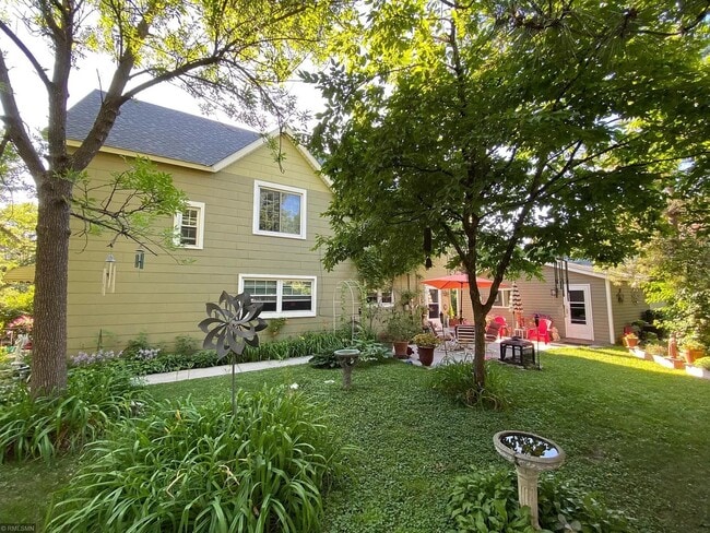 property at 427 19th Ave NE