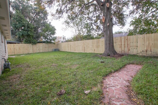 property at 4131 Lufborough Dr