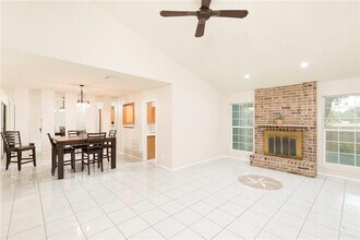 1216 Bluebird Ave in McAllen, TX - Building Photo - Building Photo