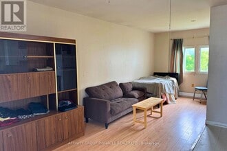 88 Albert St S in Kawartha Lakes, ON - Building Photo - Building Photo