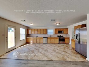 7911 Owl Ln in Baytown, TX - Building Photo - Building Photo