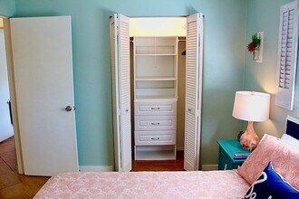 1234 S Allendale Ave in Sarasota, FL - Building Photo - Building Photo