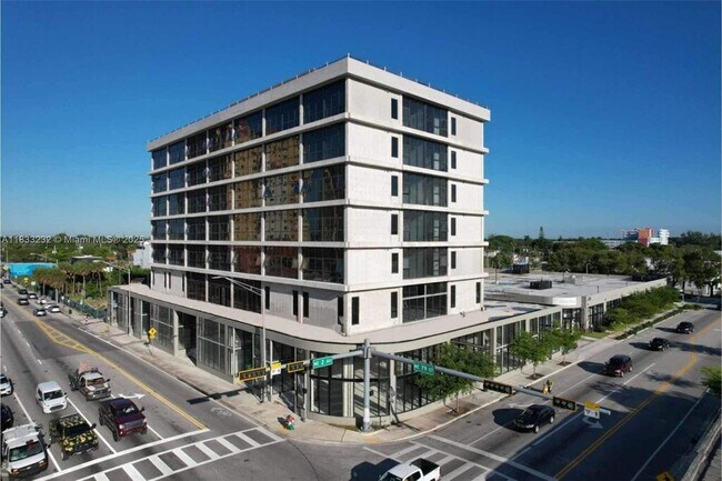 7920 NE 2nd Ave in Miami, FL - Foto de edificio - Building Photo