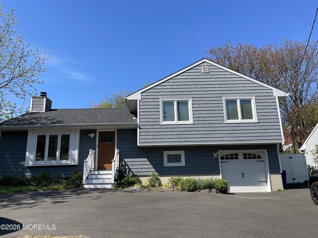 162 Linden Ave in Highlands, NJ - Building Photo - Building Photo