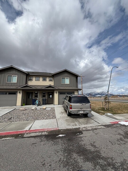 1931 Southbridge Dr in Bozeman, MT - Building Photo