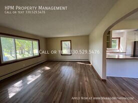 5811 Strausser St NW in North Canton, OH - Building Photo