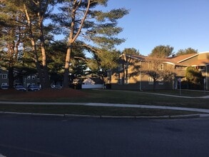 419 E River St in Orange, MA - Building Photo - Building Photo