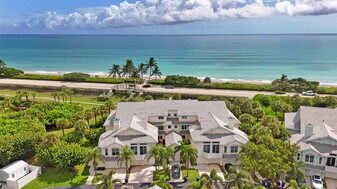 705 Mainsail Cir in Jupiter, FL - Building Photo