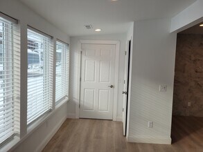 3082 Norcott Dr, Unit A in Keego Harbor, MI - Building Photo - Building Photo