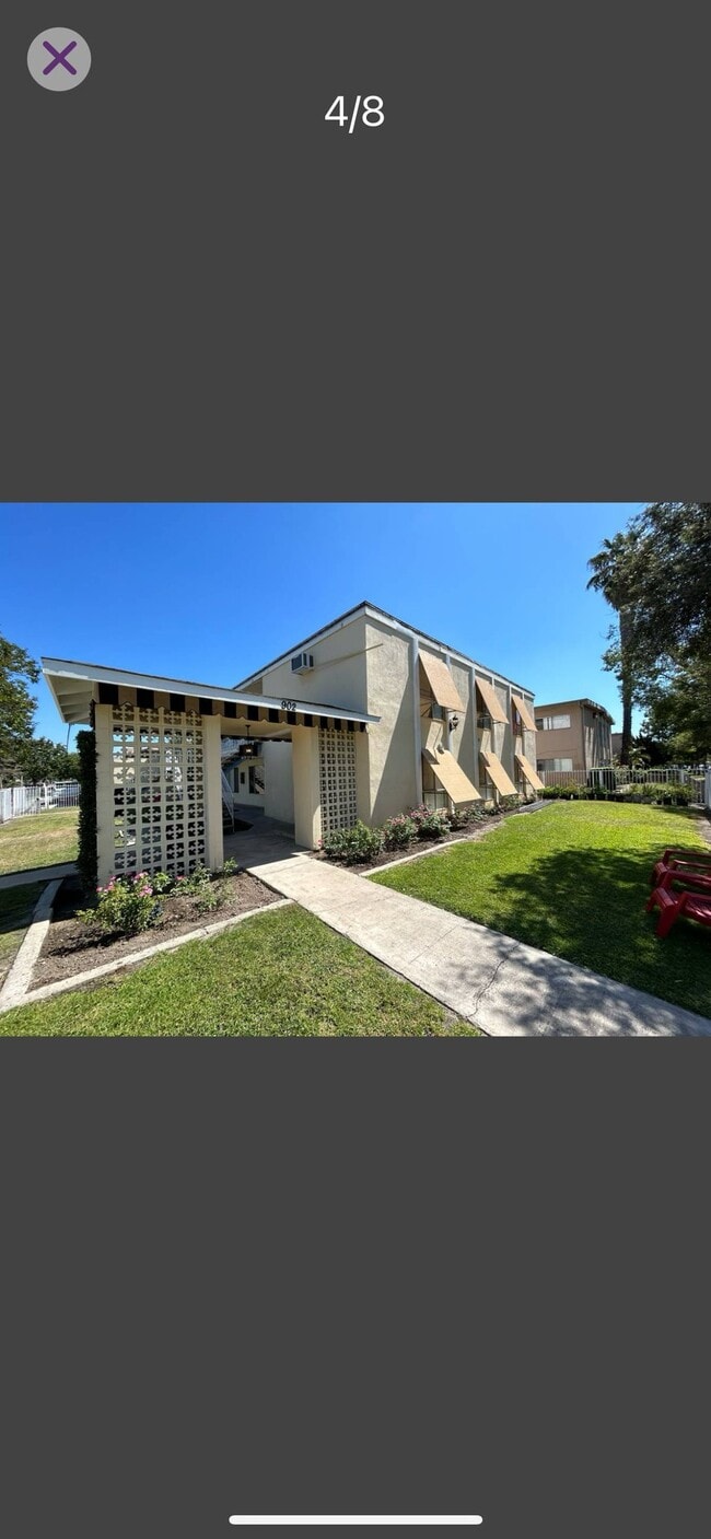 902 S Citron St, Unit 5