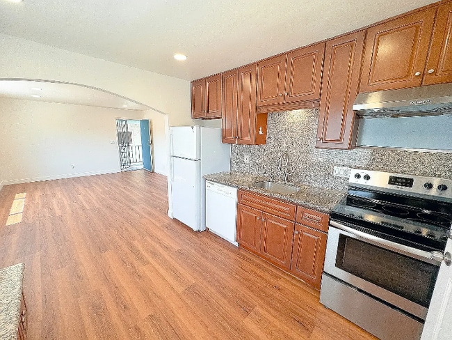 4802 Daisy St in Oakland, CA - Foto de edificio - Building Photo