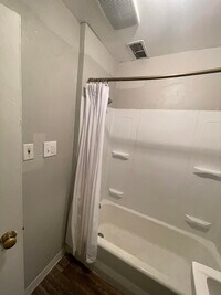 2841 N Calvert St, Unit 1F photo'