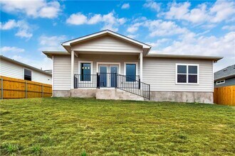 9708 Evening Canopy Dr in Manor, TX - Building Photo - Building Photo