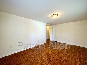 30 Branning St in Asheville, NC - Building Photo - Building Photo