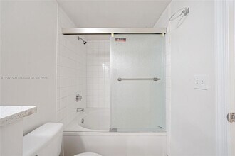 11643 W Atlantic Blvd in Coral Springs, FL - Foto de edificio - Building Photo