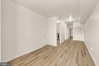 1102 K St SE in Washington, DC - Building Photo - Building Photo