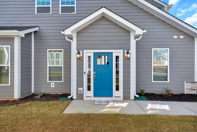 323 Grange Vly Ln in Central, SC - Building Photo