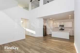 10105 Elkhorn Dr in Fort Worth, TX - Foto de edificio - Building Photo