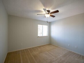 13504 Richard Nixon St in Manor, TX - Building Photo - Building Photo