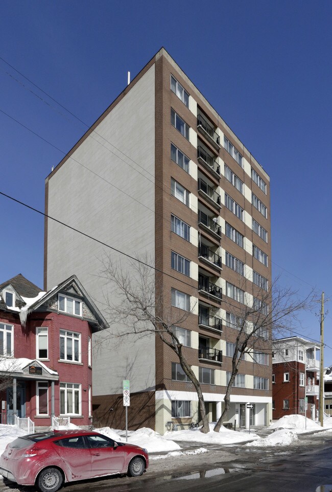 Enfield Apartments in Ottawa, ON - Building Photo - Building Photo