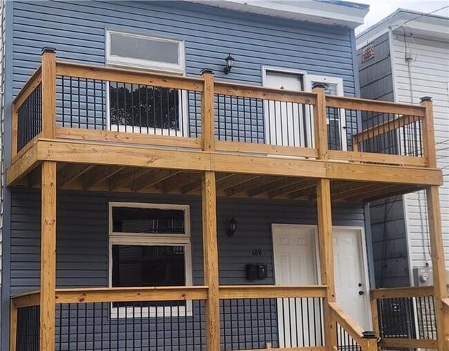 property at 469 Norton St