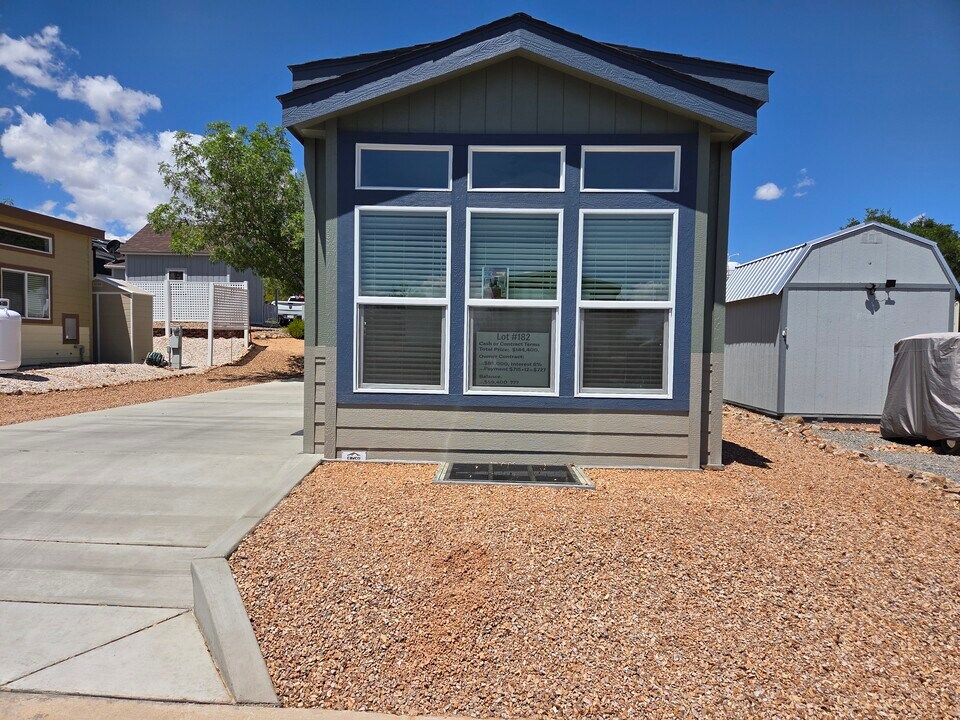 1030 Barrel Cactus Ridge in Benson, AZ - Building Photo