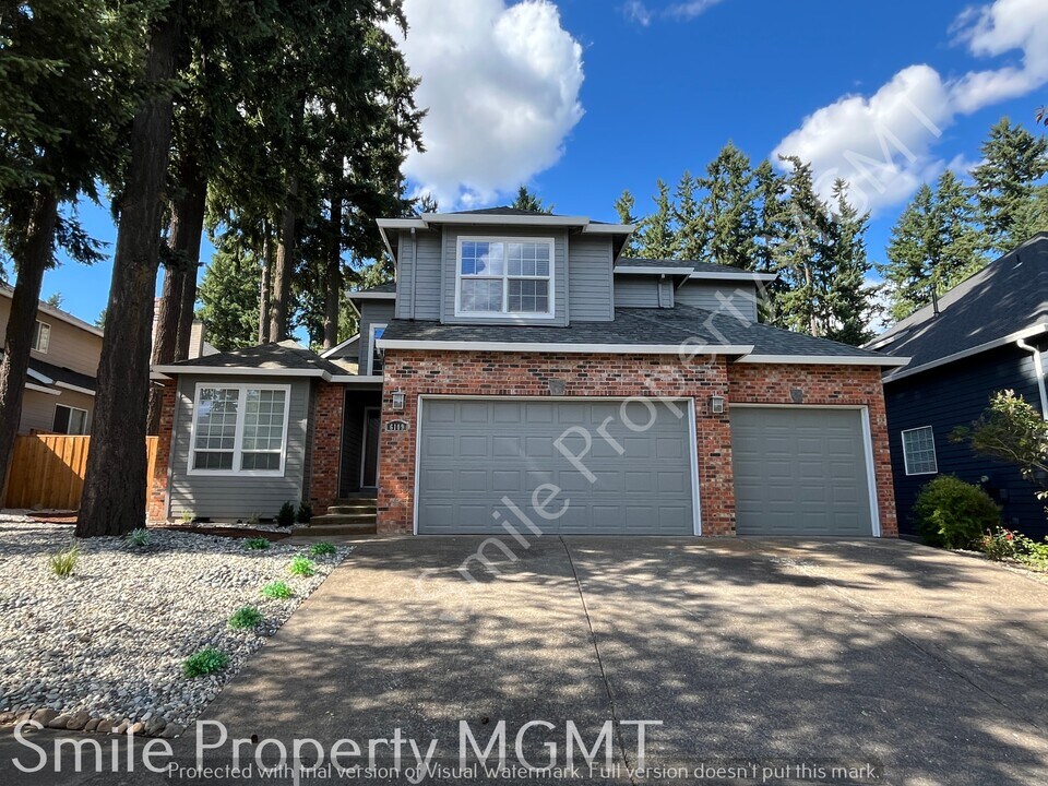 6109 Summer Woods in Lake Oswego, OR - Foto de edificio