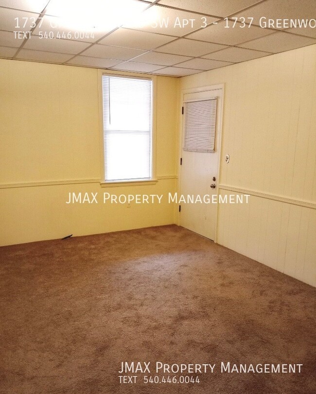 1737 Greenwood Rd SW in Roanoke, VA - Building Photo - Building Photo