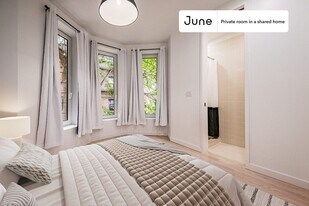 Room in Shared 4 bed/4 bath home in Brooklyn, NY - Building Photo