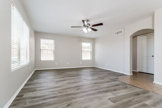 15853 W Diamond St in Goodyear, AZ - Building Photo - Building Photo