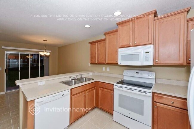 7129 Chatum Light Run in Bradenton, FL - Building Photo - Building Photo