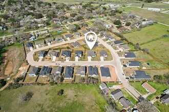 104 Callie St in Smithville, TX - Building Photo - Building Photo