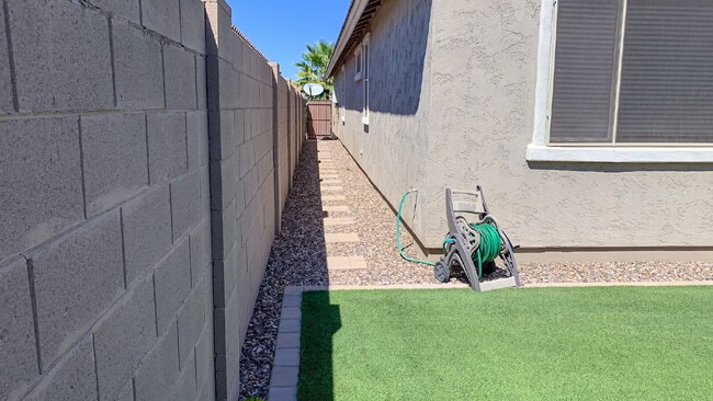 10165 E Gamma Ave in Mesa, AZ - Building Photo - Building Photo